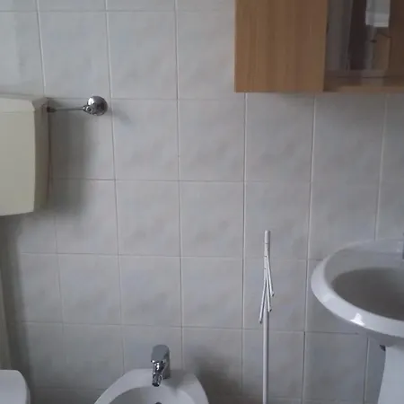 Genziana Daire Temù